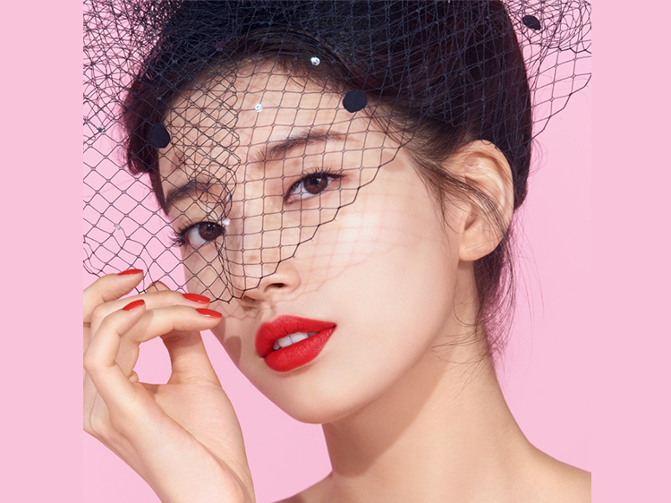 랑콤 화보로 화제가 된 수지 메이크업 : 롯데백화점몰