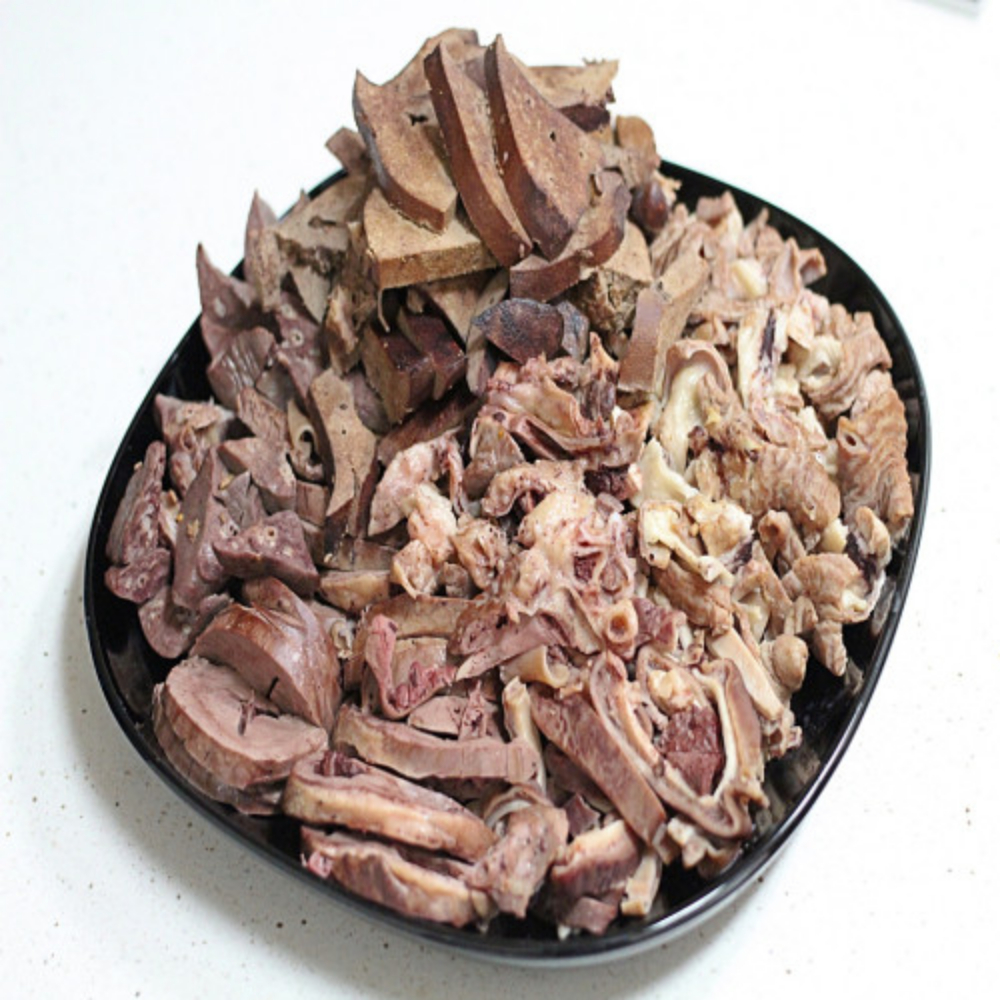 세이브마스터협력사 돼지 부속물 2kg 대창 순대 간허파염통 내장 오소리감투 막창 순대 김치 고
