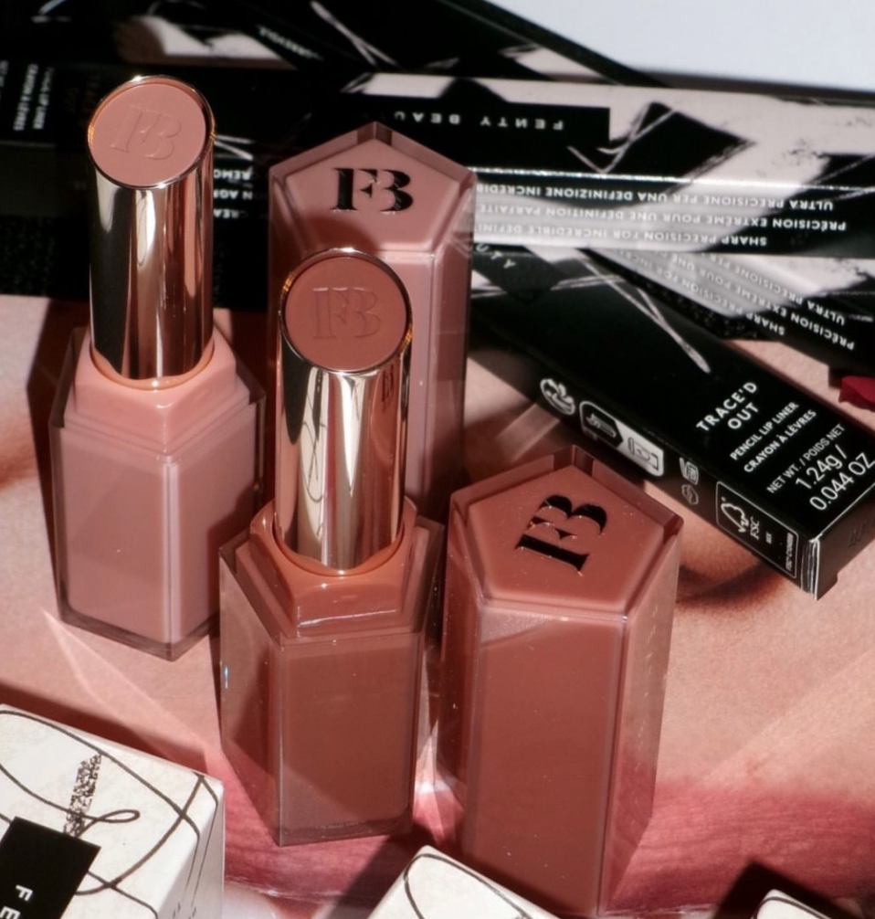 [해외] 펜티 뷰티 글로스 봄 스틱스 하이 샤인 글로스 립스틱 9컬러중 택1 Fenty Beauty Gloss Bomb