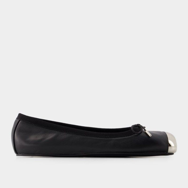 알렉산더 맥퀸 알렉산더맥퀸 펑크 플랫 슈즈 757510WICX51081 BLACK/SILVER