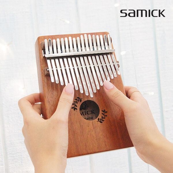 삼익 [무료배송] 삼익 칼림바 SKLB-17 M1 17음계 C키 올솔리드 마호가니 풀패키지 케이스포함