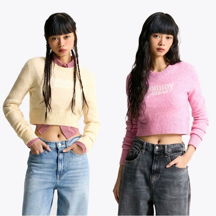 타미진스 [라스트60%][공식] 크롭 스크립트 스웨터 2종 택1 T32F0KTO35TWT1 (정상가:159,000원)