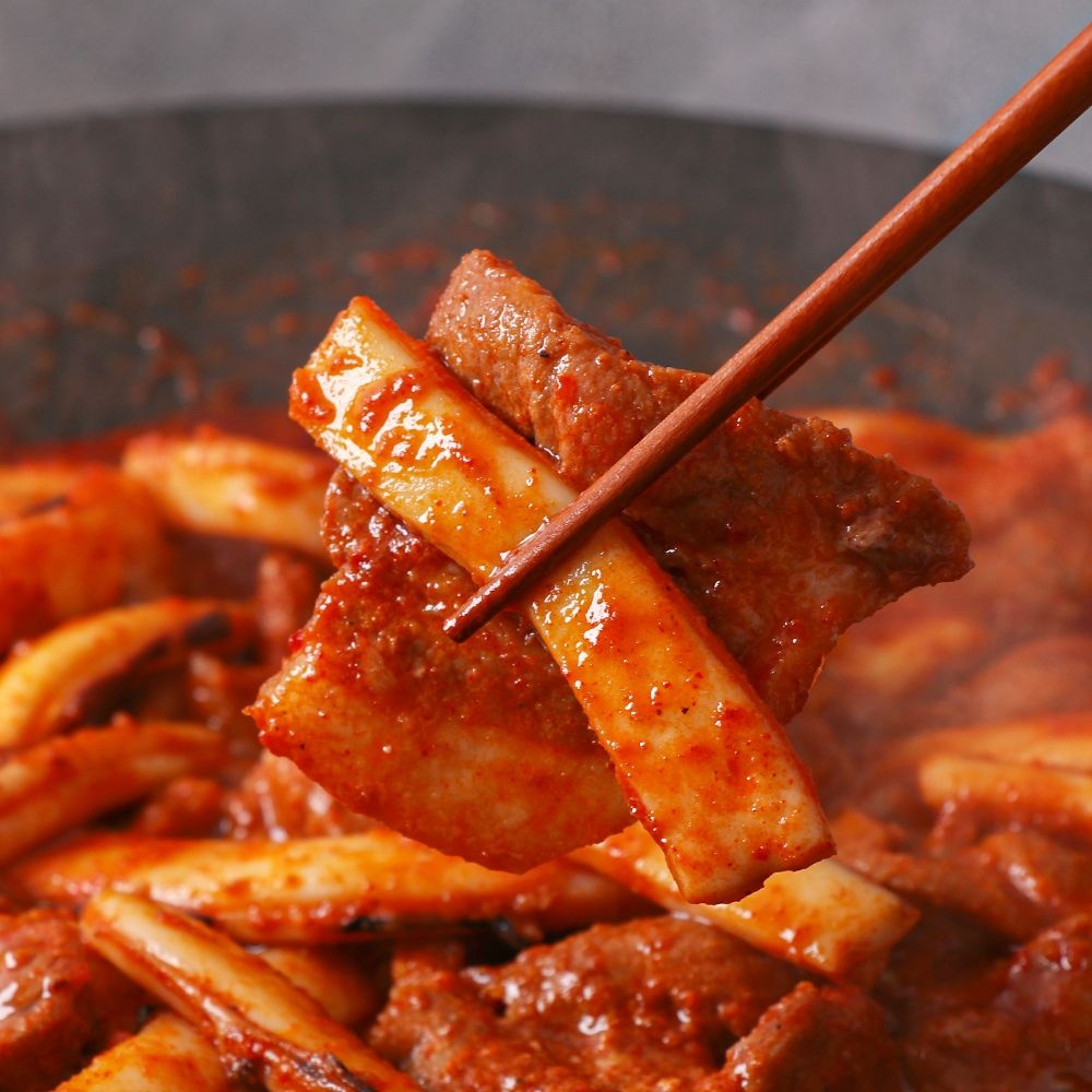 [롯데백화점] 인정식탁 오늘의돼지 우리집 밥도둑 오삼불고기 300g x 8팩
