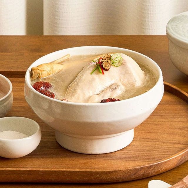 신세계 호텔컬렉션 한우사골 삼계탕 900gX4봉[34747592]