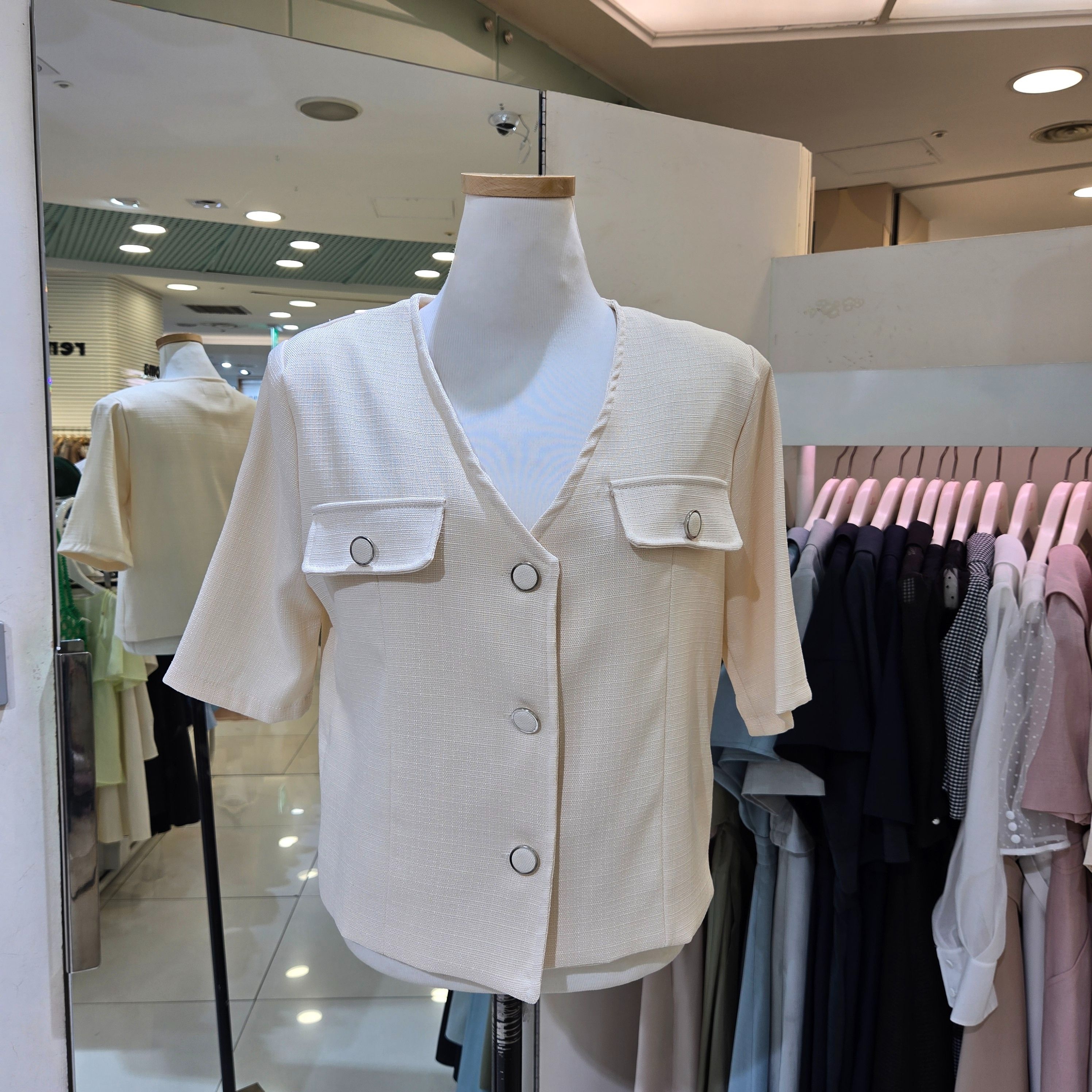 [모다아울렛][JJ JIGOTT]브이넥크롭반팔자켓(GN6N0JK61) 부평점