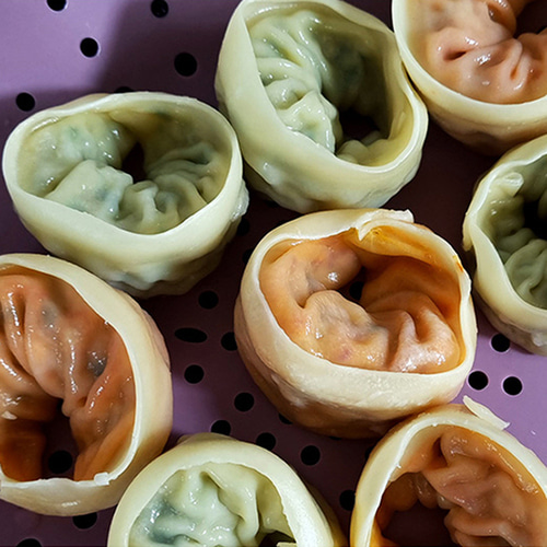 버크셔K 담백한 맛 지리산 흑돼지 고기 손만두 560g