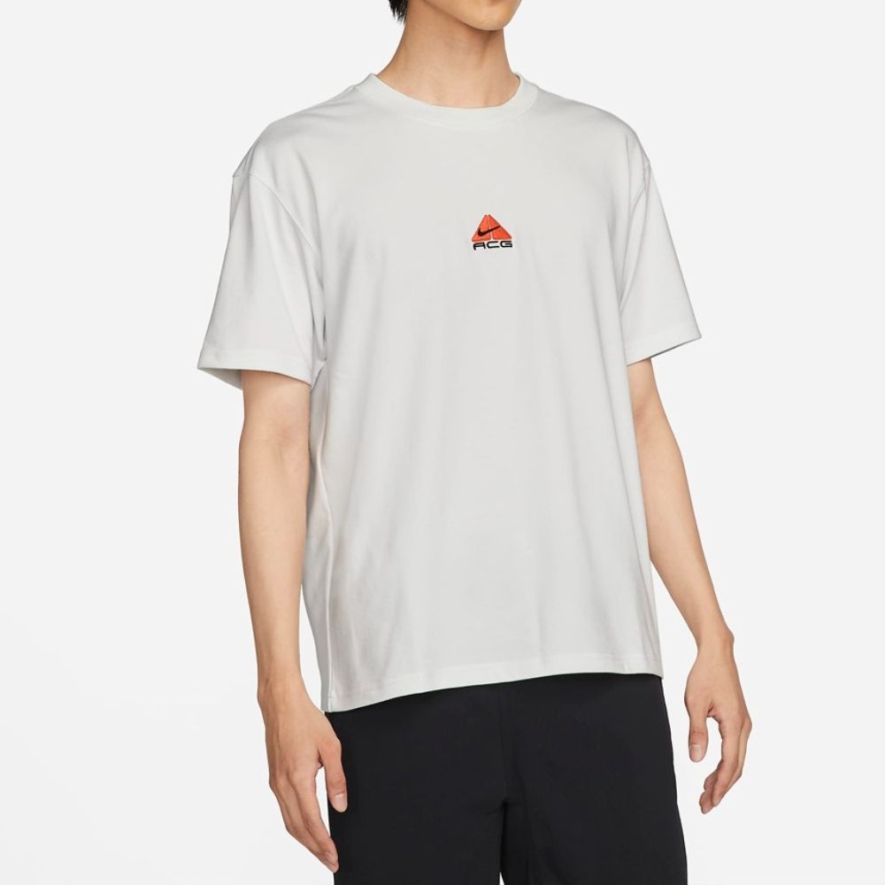 국내매장판 나이키 반팔티 여름 티셔츠 ACG 서밋 화이트 DQ1816-121