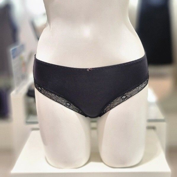 엘르 [AK수원점] [엘르] 블랙 레이스 포인트 햄라인 팬티 EDWBP871BK