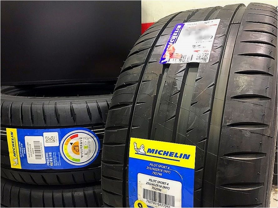 미쉐린 파일럿 스포츠 4 275/35R19 100Y BMW ZP 런플랫타이어 275 35 19 2753519 PILOT SPORT 4 PS4 장착전용 YI