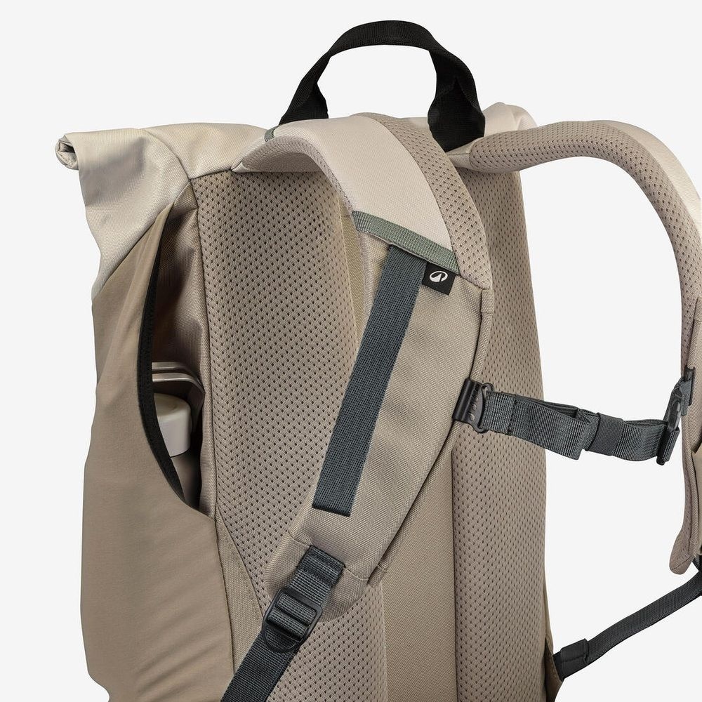 데카트론 QUECHUA NH500 ESCAPE 롤탑 배낭 노트북 수납 경량 아웃도어 16L20L