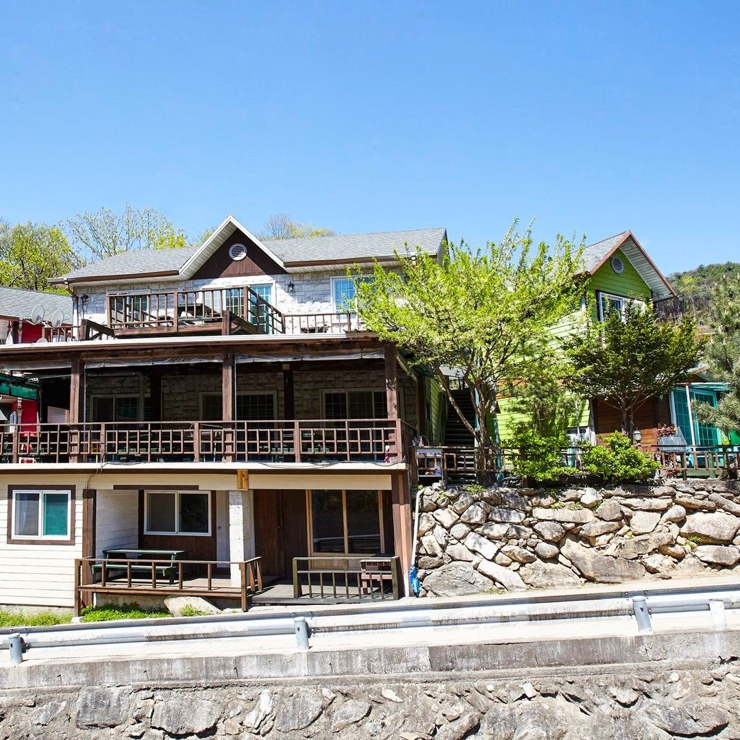 가평 용추계곡 연인과 산 펜션