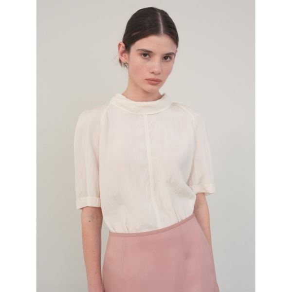 ON&ON 하이넥 백 타이 블라우스 NEW5XB311 689076