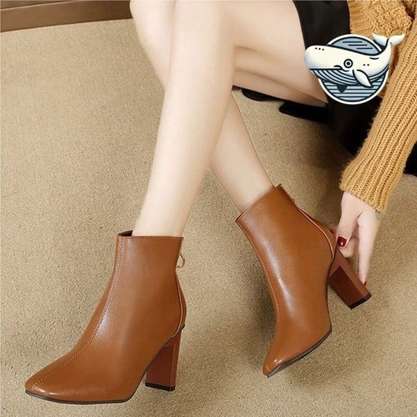 [하프클럽]가을 여성용 미들힐 갈색 앵클부츠 스타일링