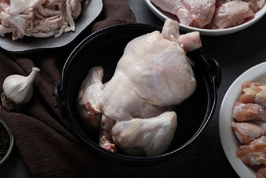 [롯데온] 국내산 백숙용 생닭 1kg (8,320원/무료)