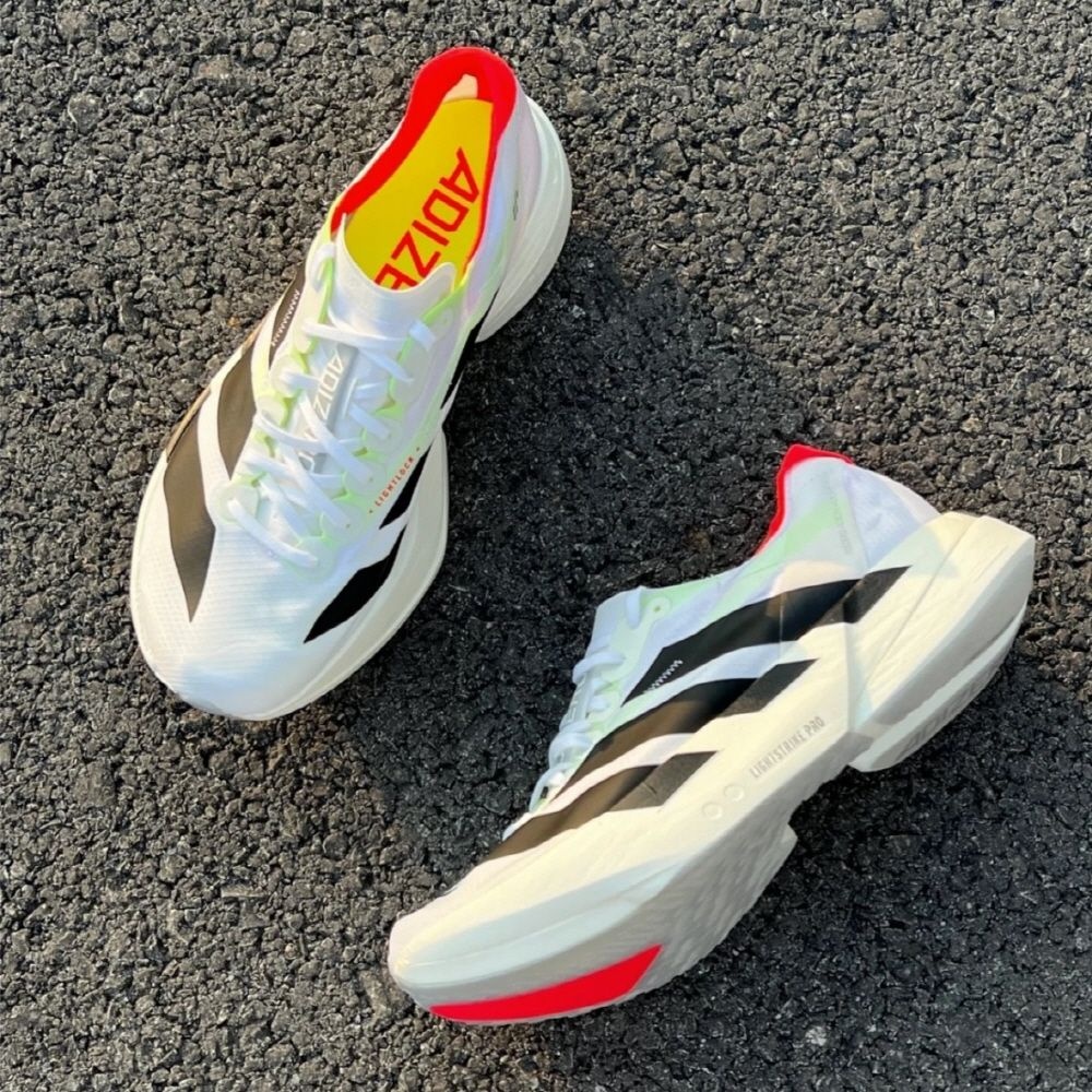 [해외] 아디다스 아디제로 아디오스 프로4 런닝화 화이트 코어 블랙 JR1094