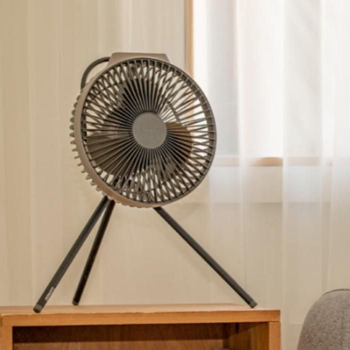 크레모아 캠핑 탁상형 선풍기 무선 팬 V600+ 웜그레이