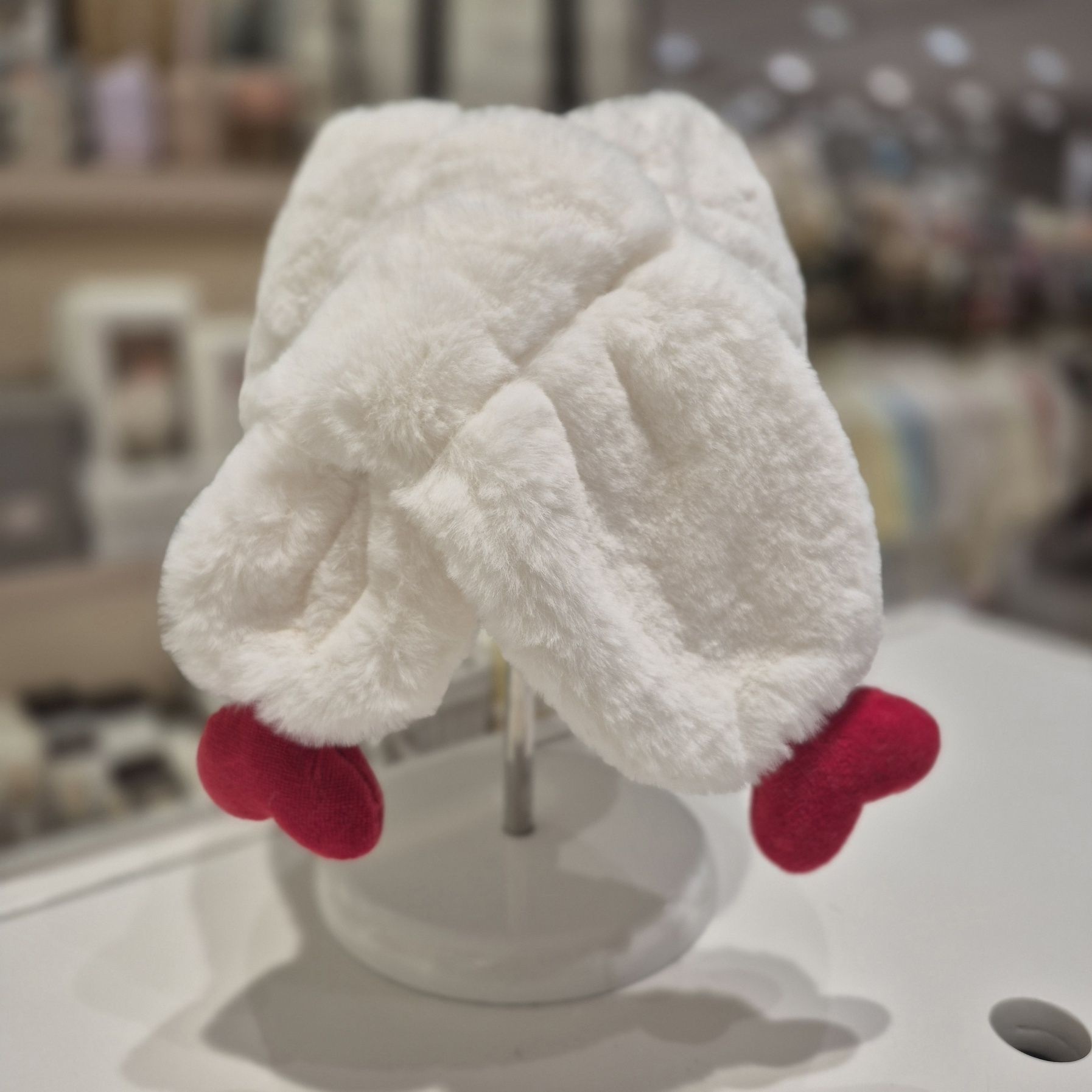 에뜨와 [AK수원점] [에뜨와] 아일라하트FUR목도리(아이보리)