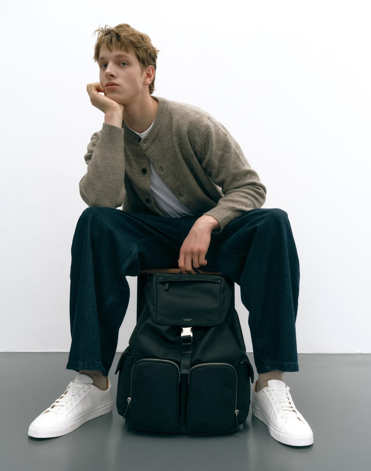 [롯데백화점] 질스튜어트 뉴욕 JUBA5F922BK [ESSEN] 에쎈 블랙 나일론 백팩 LE1220390034