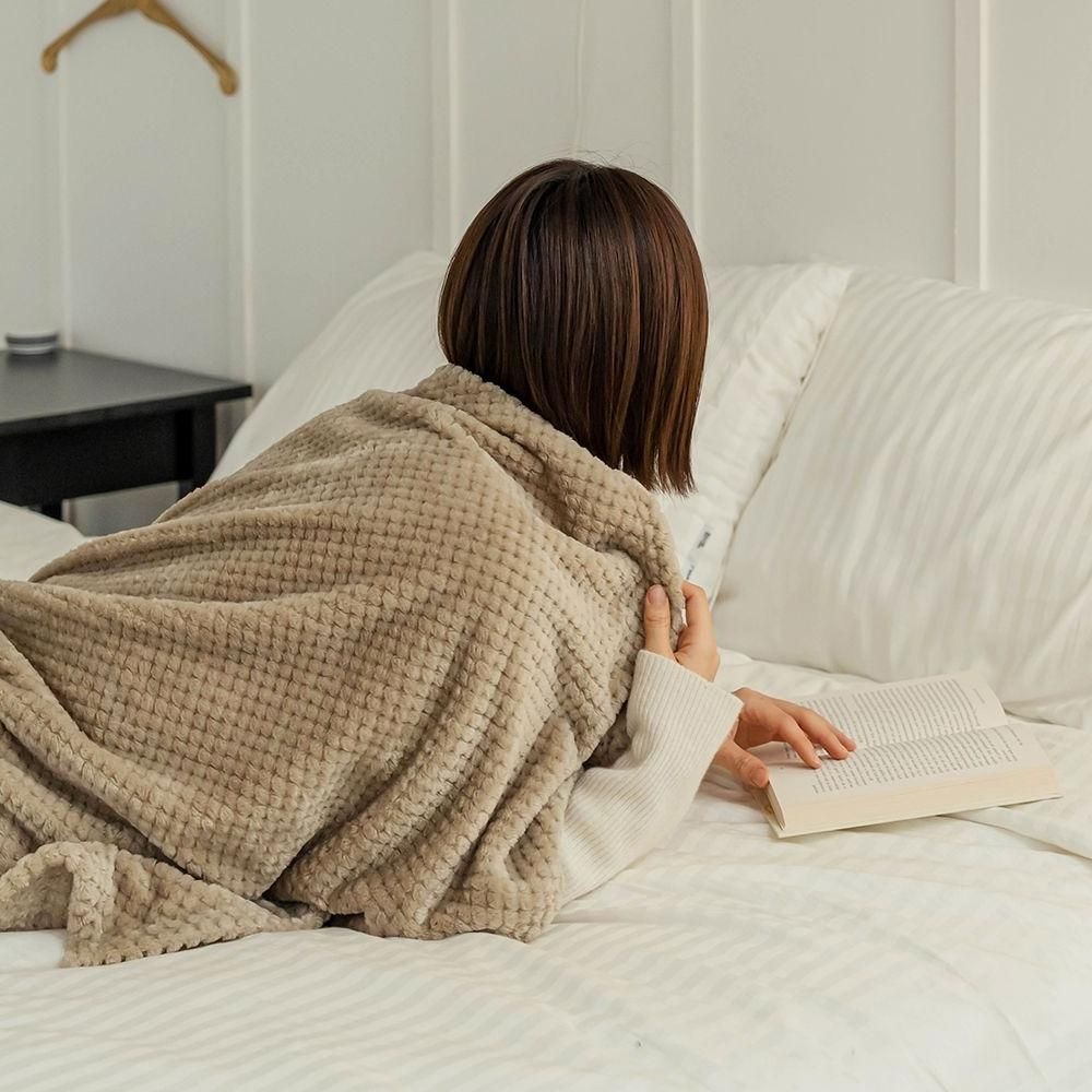 펀타스틱/펀타스틱 극세사 밍크 블랭킷 담요 입는이불 집순이 두꺼운 극세사담요 이불 차박담요