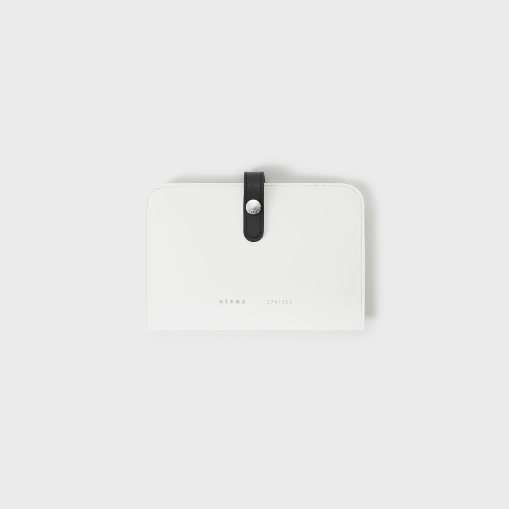 보이에 트래블월렛 화이트 블랙