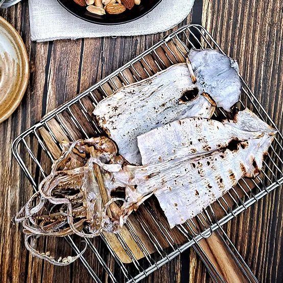 [해동찬가] 국내산 동해안 마른 오징어 2마리 (150g)