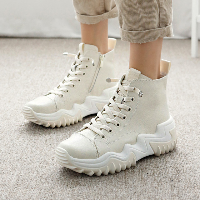 바닐라슈 [롯데온 단독특가][바닐라슈] 제이넌 소가죽 통굽 밴딩끈 하이탑 스니커즈(5.5cm)