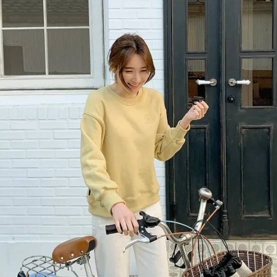 [Dear,] 심플 자수 맨투맨