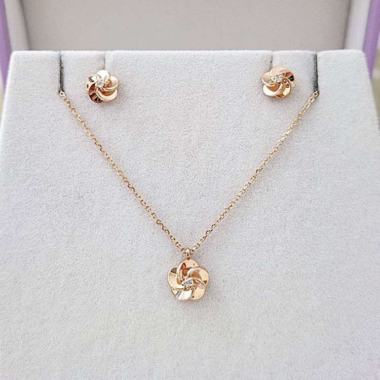 [롯데백화점] 골든듀 플라워윈드3 귀걸이 목걸이 세트 211800112 211800113 LE1215274244