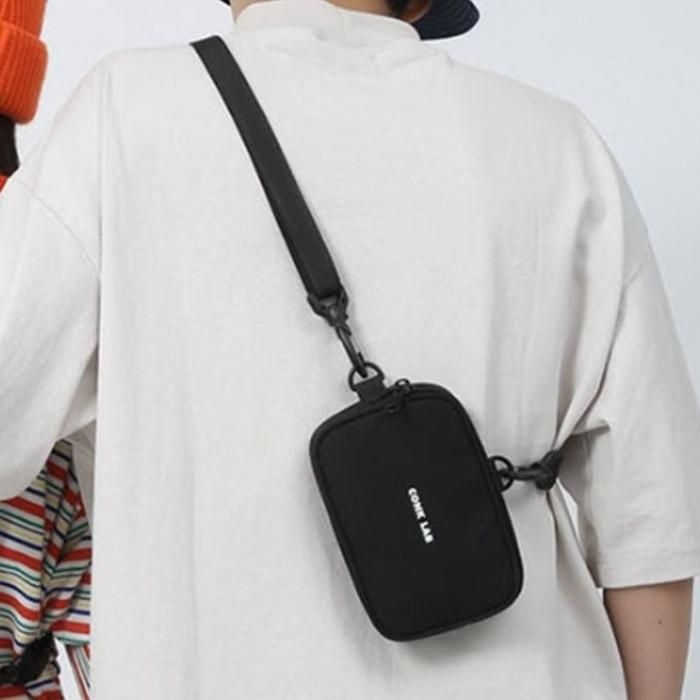 10대 작모던은 바디백 데일리 메신저백 검정 가방