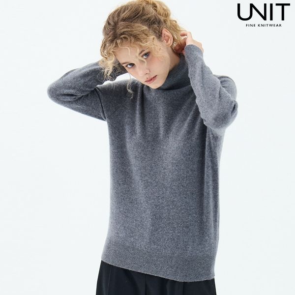 [롯데백화점] 유닛 여성 캐시미어 100 베이직 피튜니아 터틀넥 풀오버 니트(UFKKTN340C) LE1220320731