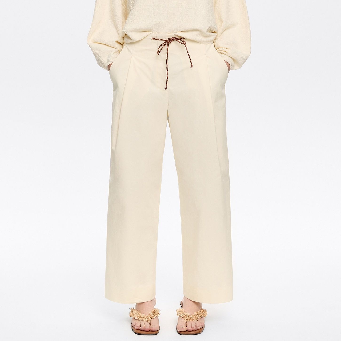 [롯데백화점] 빔바이롤라 25 SS 텍스쳐 다트 트라우저 B255AWP006CRB LE1219409241