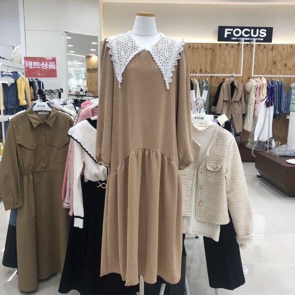 포커스 [모다아울렛][포커스]레이스 카라 원피스 FS2A7OP00240_JK 전주김제점