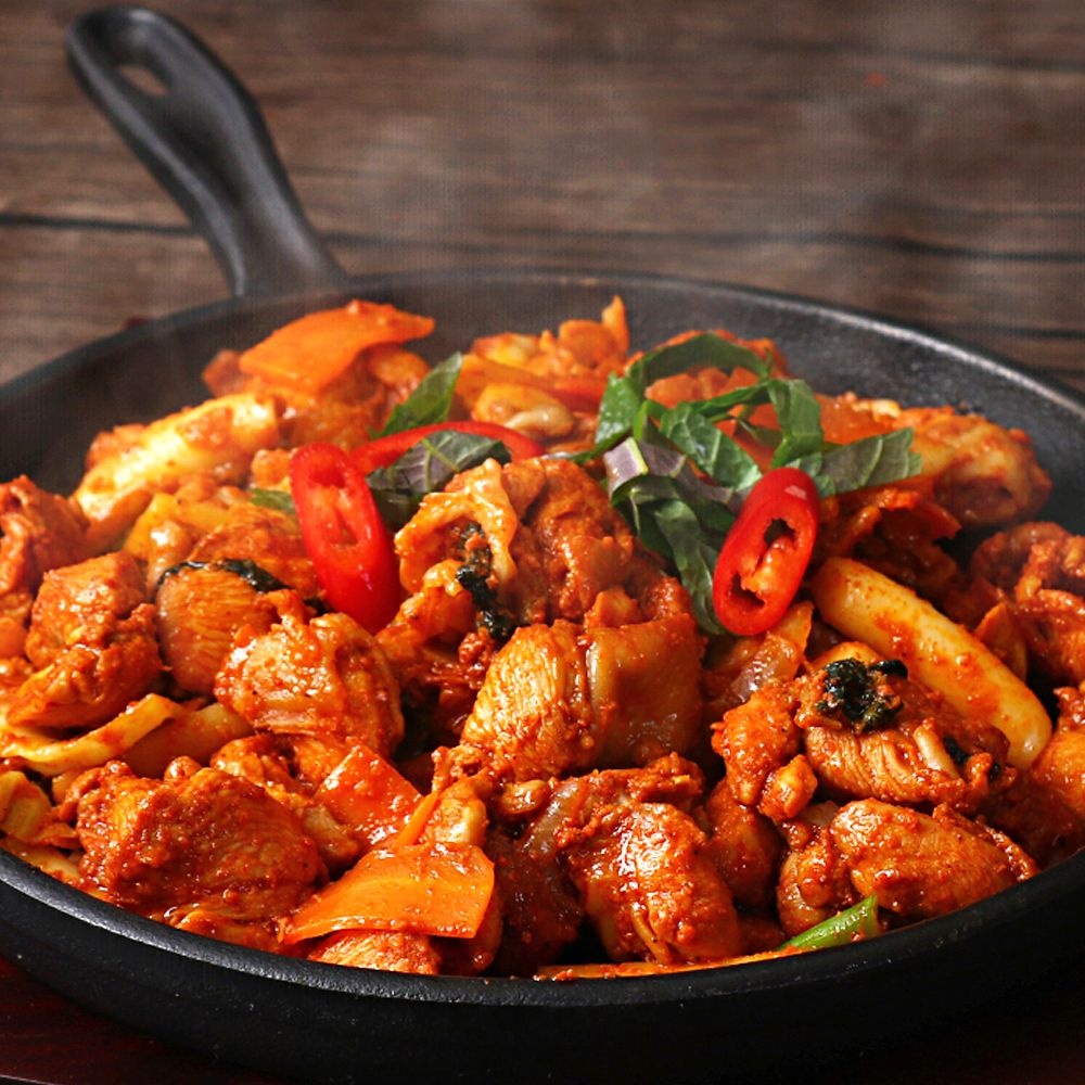 [와와푸드][와와푸드] 100% 국내산 냉장 닭고기로 만든 춘천직송 춘천닭갈비 1kg+1kg  : 롯데ON