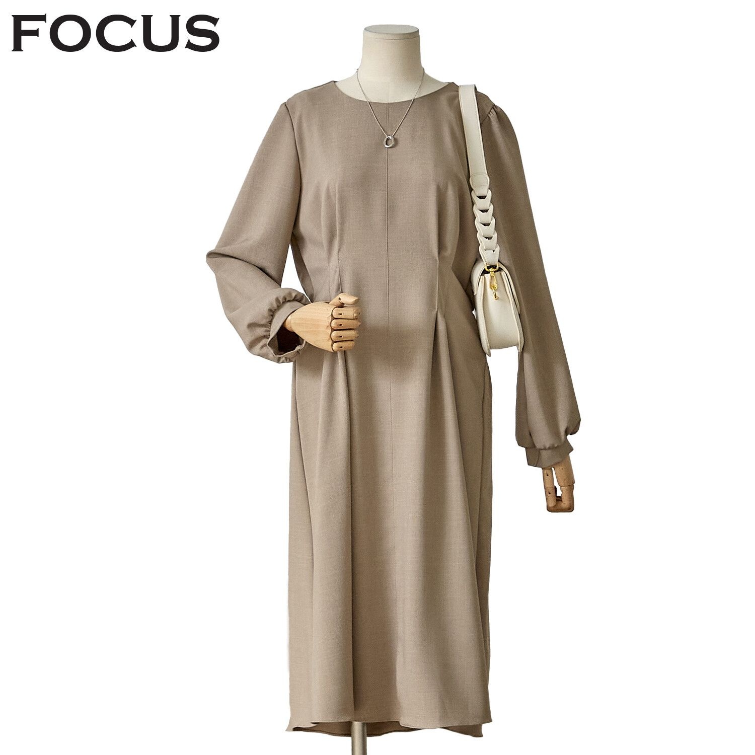 포커스 [모다아울렛][포커스]베이직 핀턱 원피스FS3A7OP0080_JK 전주김제점