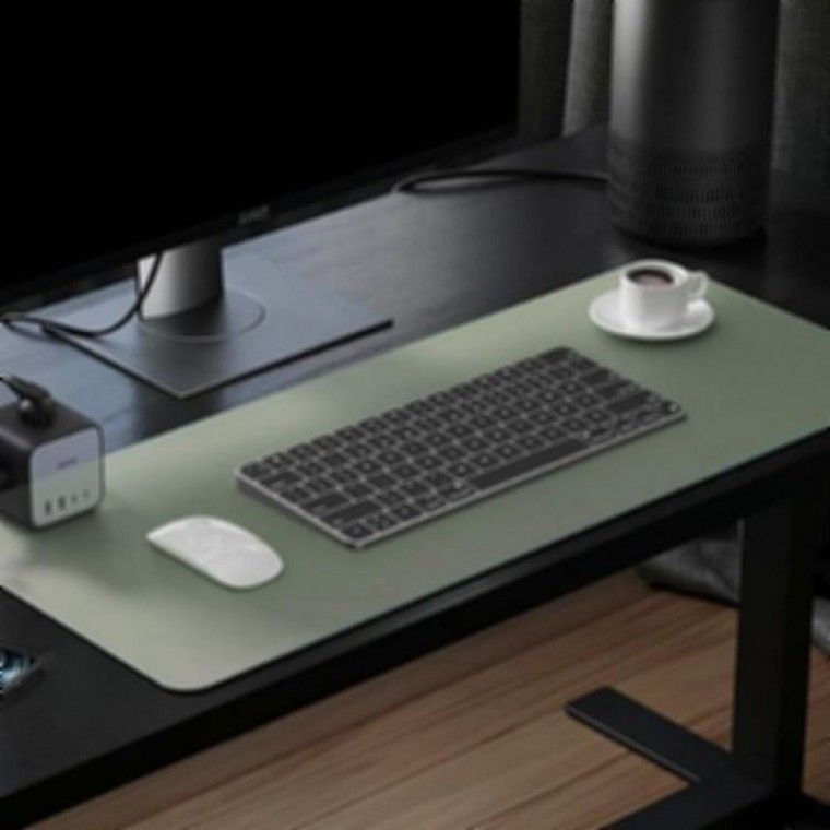 마우스패드 미끄럼방지 레더 키보드 패드