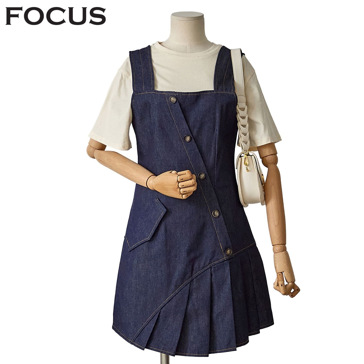 포커스 [모다아울렛][포커스]데님 사선 주름 미니 원피스FM3C7OP0269_JK 전주김제점