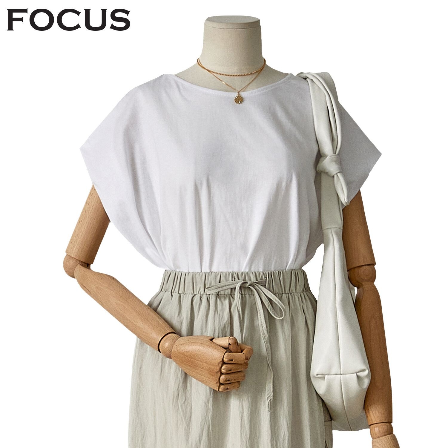 포커스 [모다아울렛][포커스]어깨 날깨 라운드 티셔츠 FM3E7TS0524_JK 전주김제점