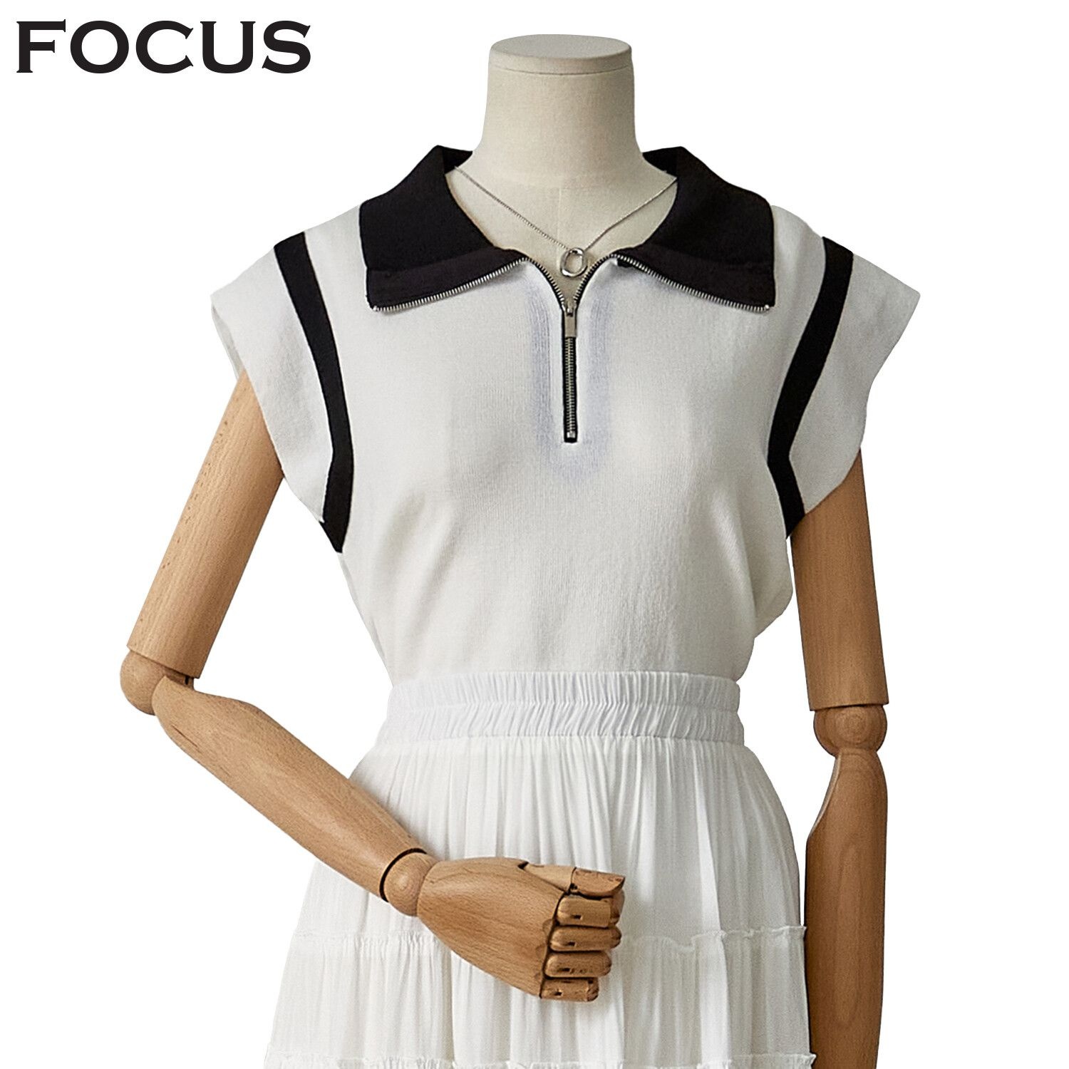 포커스 [모다아울렛][포커스]카라배색  캡소매 니트 FM3E7KT0437_JK 전주김제점