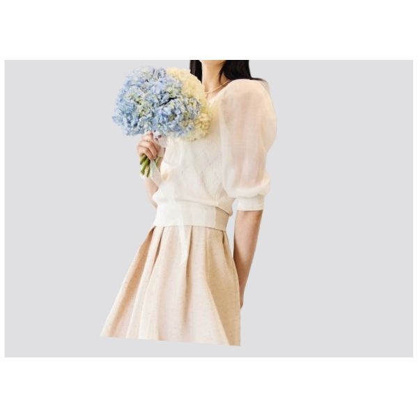 시스루 슬리브 하트넥 풀오버 니트 GR4A1PO321 927447