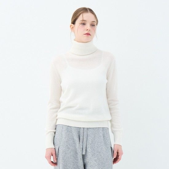 (주)마하니트 [25FW] 캐시미어 100 베이직 피튜니아 터틀넥 풀오버 (UFKKTN340C-IVORY)