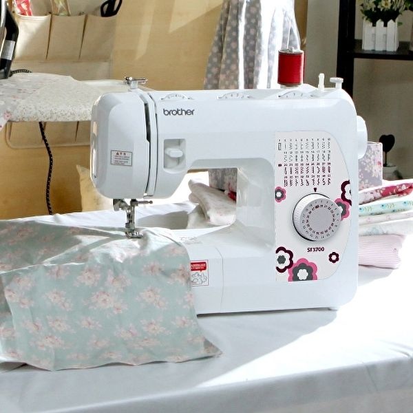 [부라더미싱]편리한기능 다양한스티치 SF3700+노루발3종+재봉기매트+용구함+수강증+서적+후기이벤트