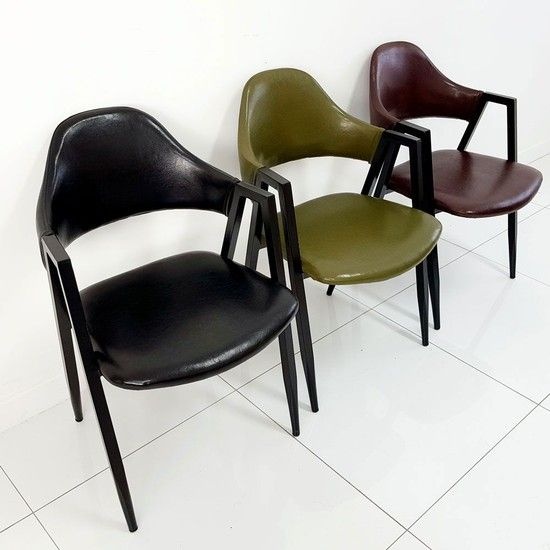 상품상세참조 데이퍼니처보그아트체어철재인조가죽식탁의자(D1팔무) 책상의자 플라스틱의자 입식의자