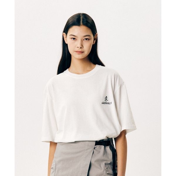 브랜드정품 그라미치 원포인트 로고 티셔츠 White 216101
