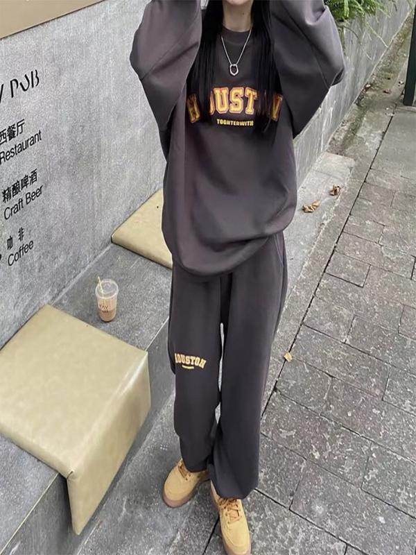 [트렌드스토어] 하우스톤 레터링 맨투맨 조거 트레이닝 세트