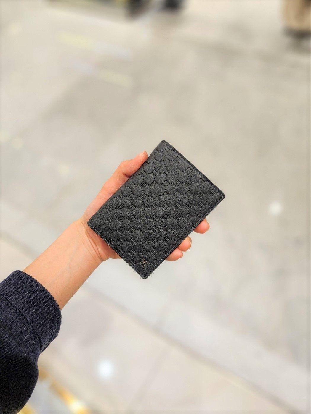 닥스 지폐수납 블랙 유럽 수입가죽 루이스 엠보 DD 패턴 카드지갑 DBWA3E375BK