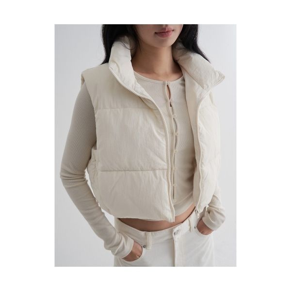 에잇세컨즈 8SECONDS 크롭 패딩 베스트 아이보리