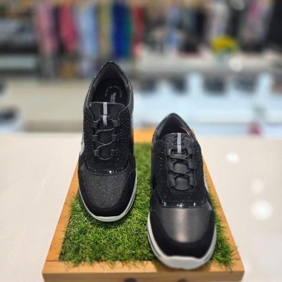 세이브존04 여성컴포트캐주얼에나멜큐빅밴딩경량스니커즈A 33FQ486