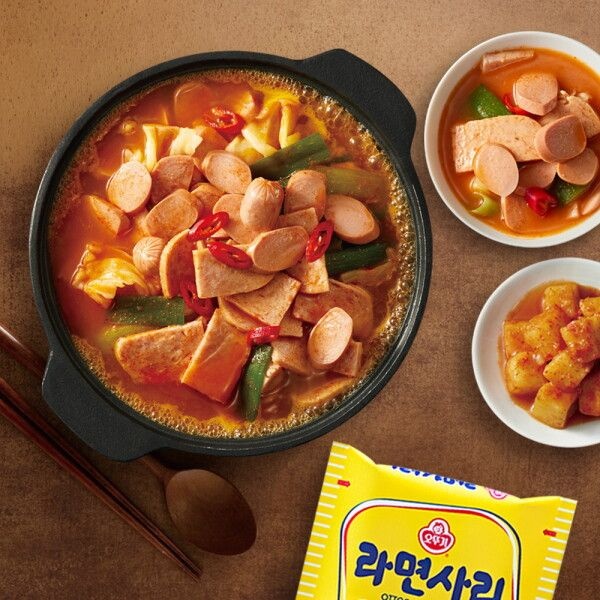 (주)초원식품 외갓집 [외갓집] 진심 부대찌개 4팩+사골육수 2팩(라면사리 3개 증정)