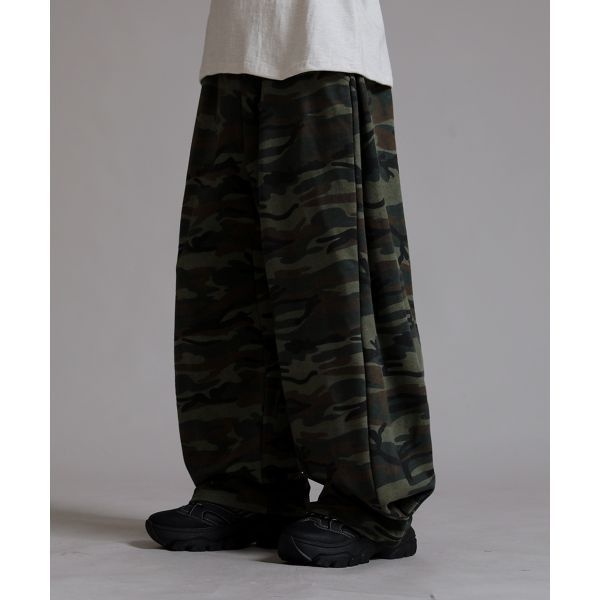 라이크더모스트 LIKE THE MOST 투 턱 롱사이드 오버 팬츠_카모 카키 5011671420 153341