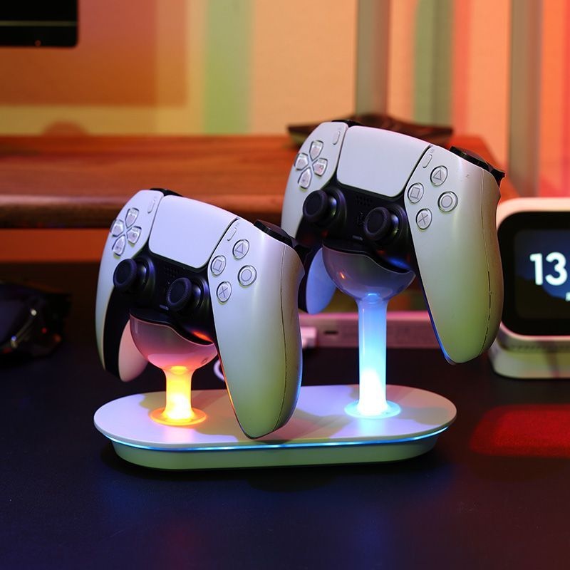 [해외] PS5 컨트롤러 충전 거치대 무선 듀얼센스 스탠드 LED 무드등 게이밍 데스크 엘든링에디션